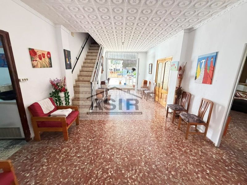 Foto a10096c5-ec74-4147-8154-6e2bf8802170. Casa amb aparcament a Alquerieta Alzira