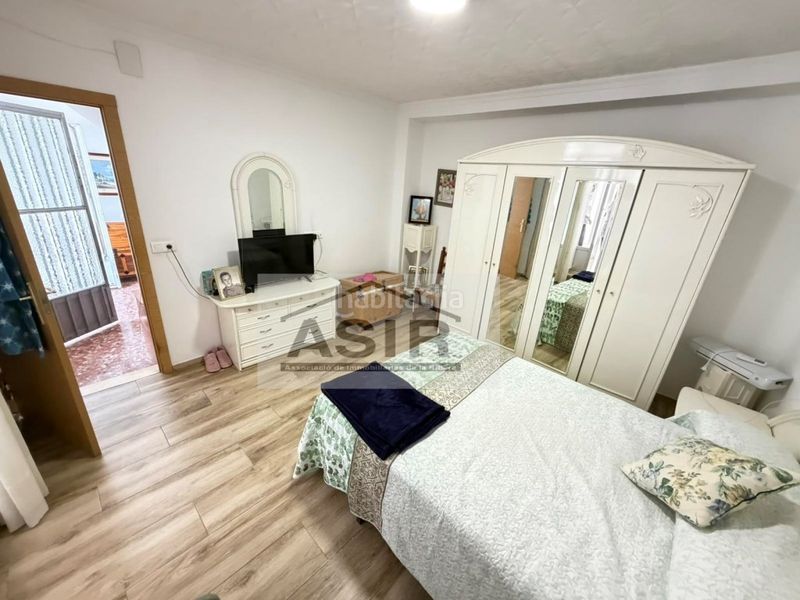Foto c2327c47-f726-472d-b209-1713f3dd2aa7. Casa amb aparcament a Alquerieta Alzira