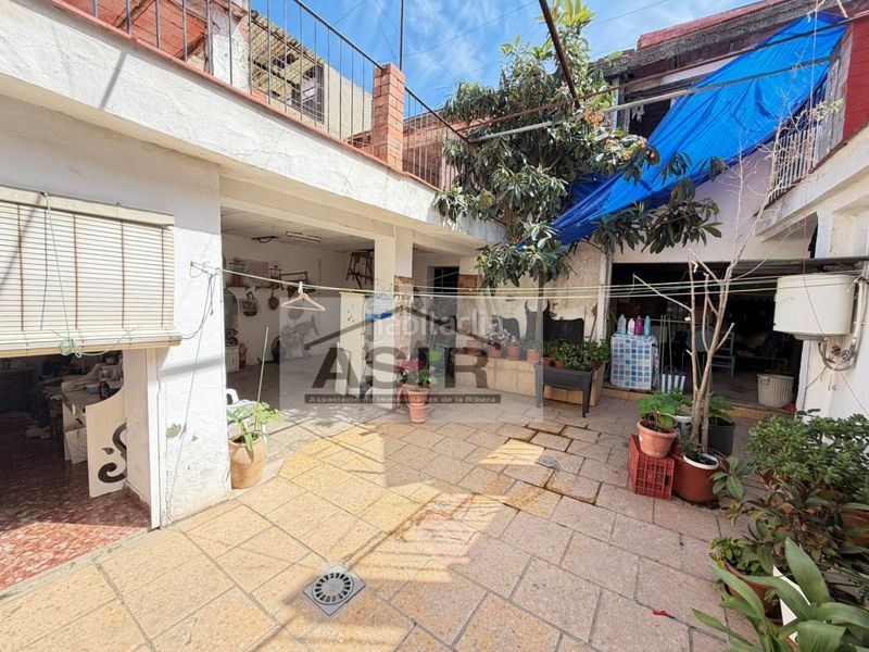 Foto f8ae9f30-1803-49df-80ab-aa99279295e9. Casa amb aparcament a Alquerieta Alzira