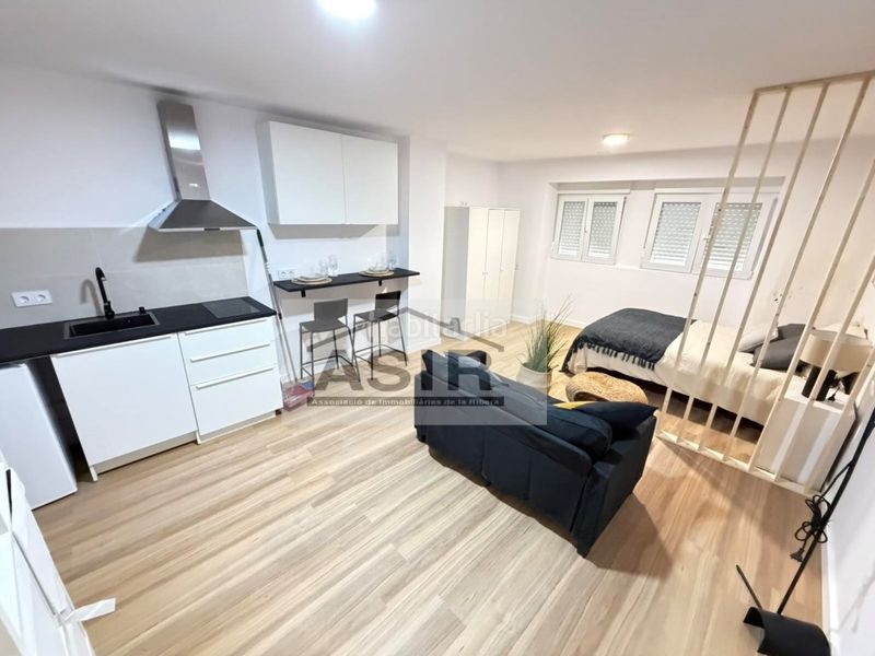 Foto a1e059a6-f81e-47a4-8d83-51f35a713706. Edificio  venta en La Vila Alzira