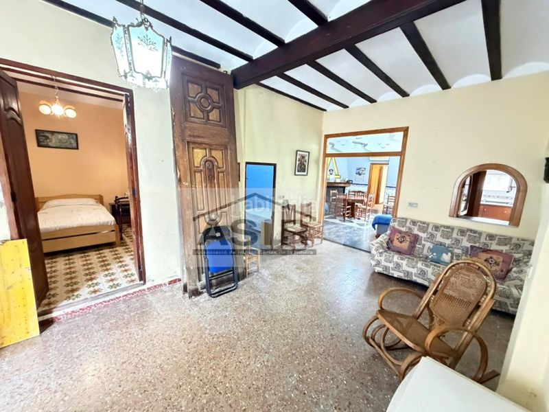 Foto 0fc19e34-88cb-45c9-8139-d655e7d94f74. Casa amb aparcament a Rafelguaraf