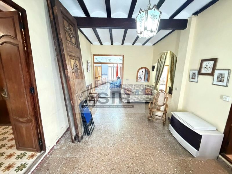 Foto a839e889-98c4-42d6-a97b-2e6184623f15. Casa amb aparcament a Rafelguaraf
