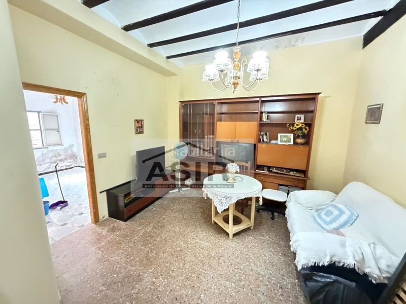 Foto f12cb8cf-94ae-42cb-b0e3-75f4dfd72506. Casa amb aparcament a Rafelguaraf