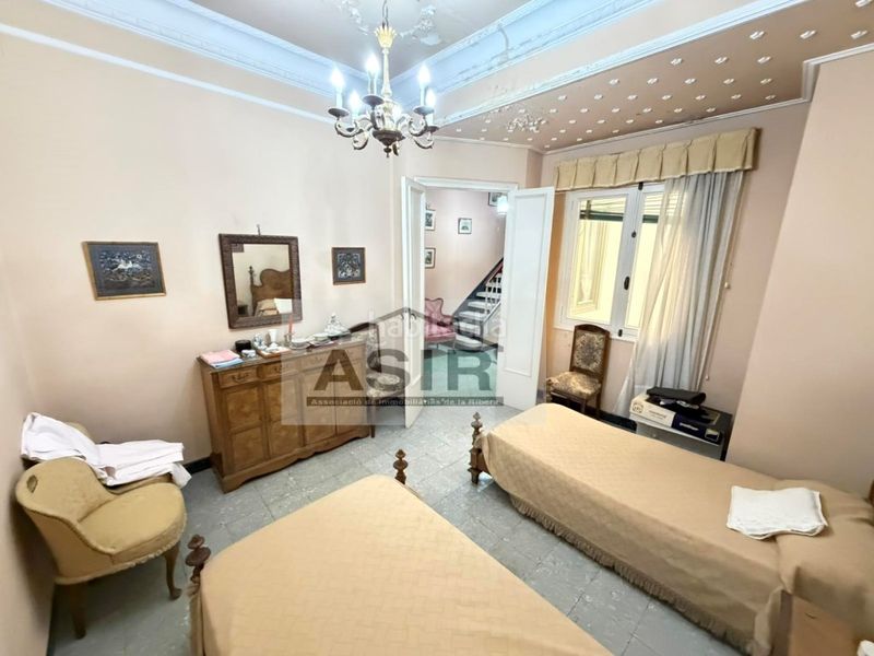 Foto 14964afd-fd04-4ff6-af19-39429c0c6fa6. Edificio  venta en Centre Alzira