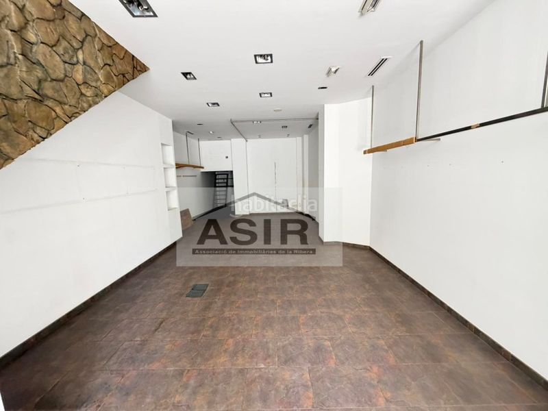 Foto 4bfa6693-4875-4d43-b4c5-db1bb361df08. Edificio  venta en Centre Alzira