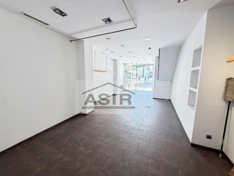 Foto ed3d68a3-b7e2-48e6-9eb9-a604d08b087b. Edificio  venta en Centre Alzira