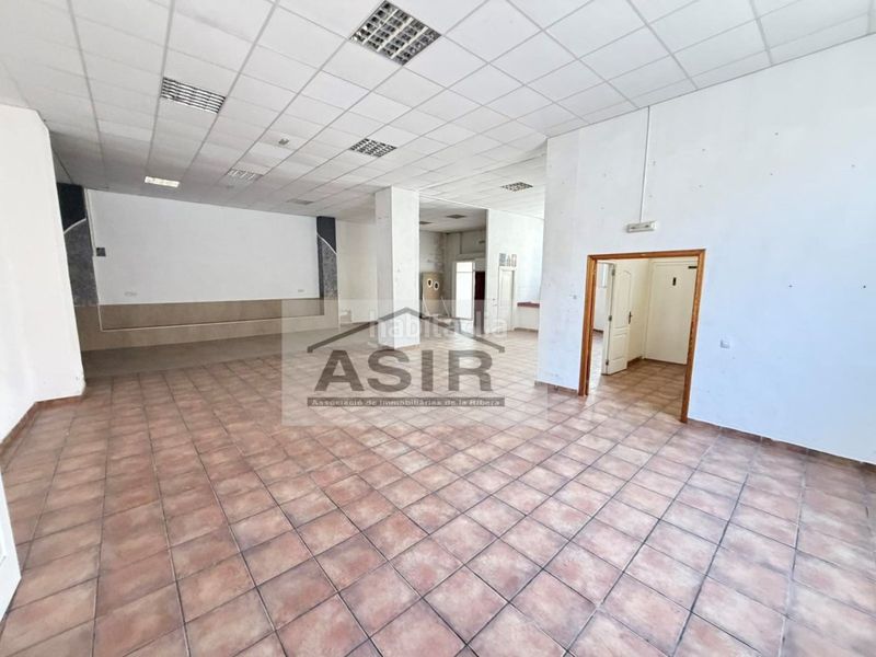 Foto 019dfe14-d930-483e-b496-25a9fccefc40. Local comercial a Carcaixent