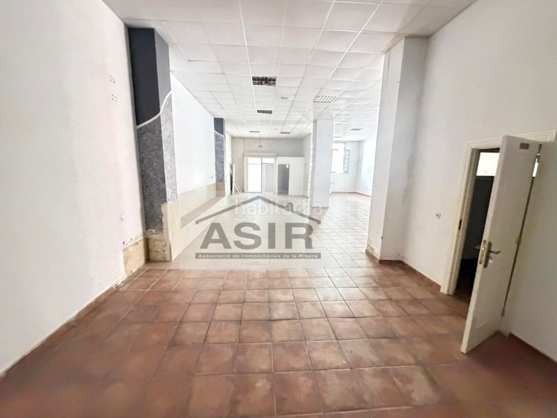 Foto 0d4f2b69-bbbd-4ea2-a743-34e6051a62ca. Local comercial a Carcaixent