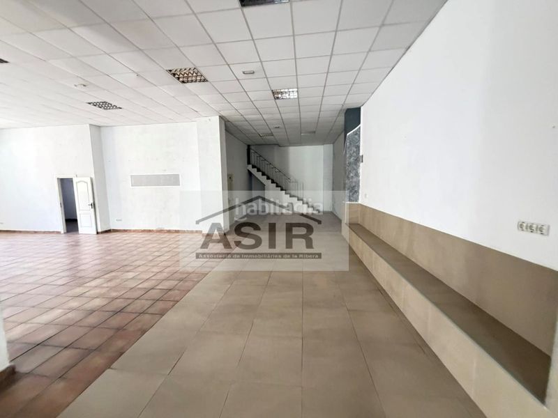 Foto 19b9c422-21ca-4b71-997d-517c483fd8ee. Local comercial a Carcaixent