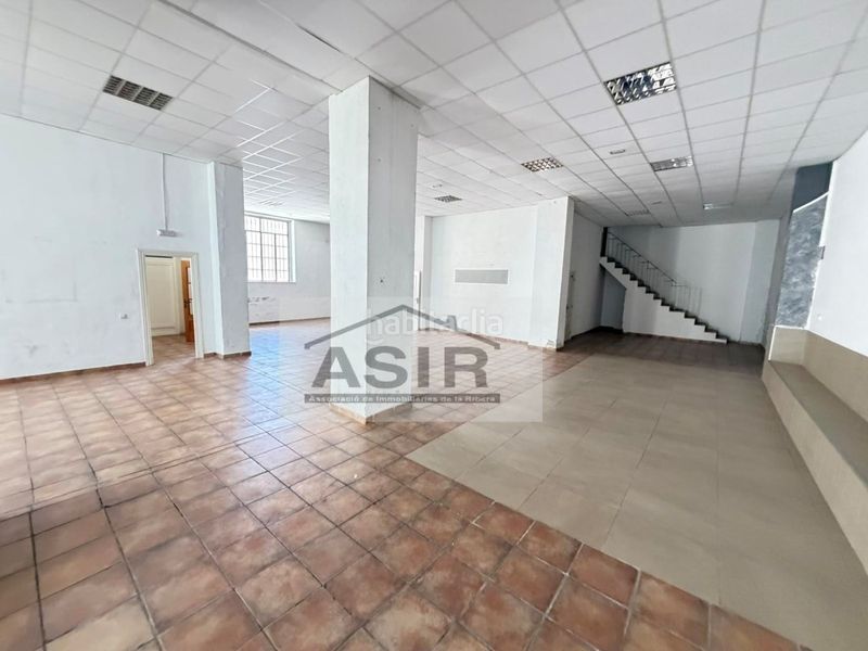 Foto 30fcabfc-e725-4be6-a521-dbbc2bd6f5ec. Local comercial a Carcaixent