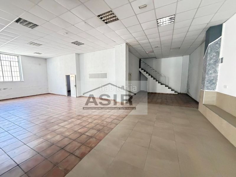 Foto 31fcf18a-52c1-4b17-b54a-3d21749a2b30. Local comercial a Carcaixent