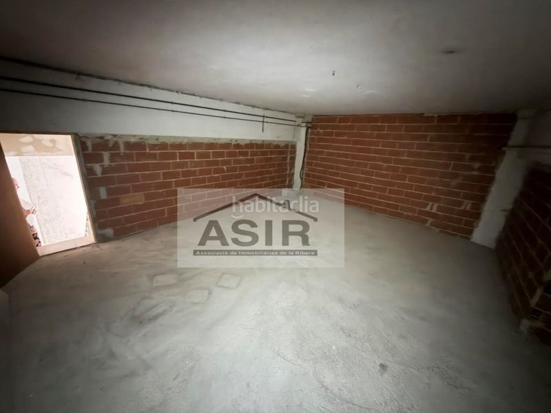 Foto 51857f0a-59fe-4b02-b7d0-94115f3ab74d. Local comercial a Carcaixent