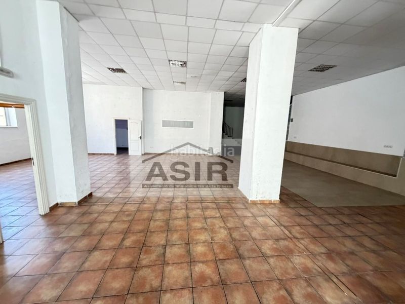 Foto 54c10d69-bd78-4e51-ad77-5b9cb9d0efb6. Local comercial a Carcaixent