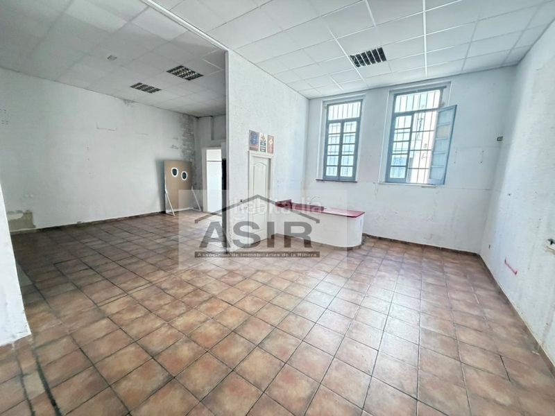 Foto c1e3007d-3aef-4f67-b348-10df9208eb81. Local comercial a Carcaixent