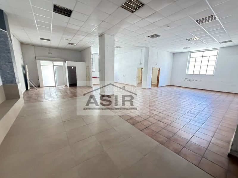 Foto e65a9b95-74ec-4104-836a-fd9cd607b91c. Local comercial a Carcaixent