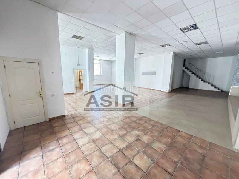 Foto f3392c66-0fa7-4964-b48e-77cb09ebd8dc. Local comercial a Carcaixent