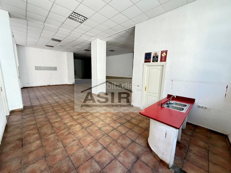 Foto ffab497b-c54f-4f5e-8faa-bfeea9970176. Local comercial a Carcaixent