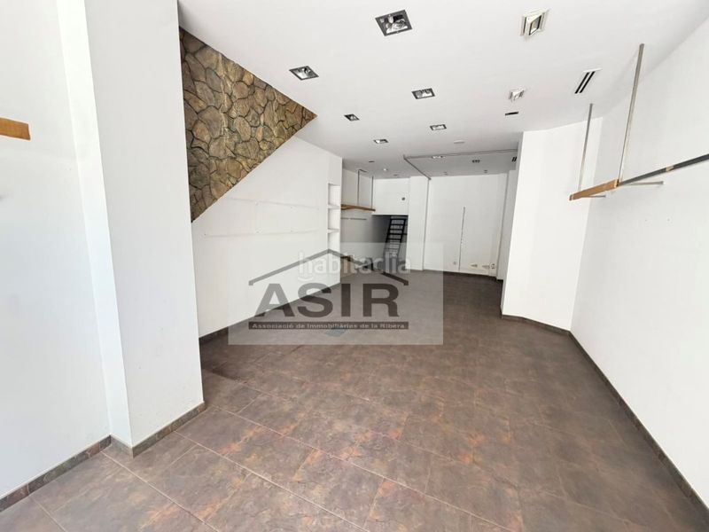 Foto e58d8319-b0a0-4f97-9776-00416161c852. Edifici a Centre Alzira