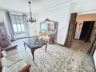 Pis  Calle arquebisbe vich. Piso 5 habitaciones venta alzira