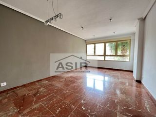 Rent Flat in Centre. Oportunidad, piso en la plaza mayor!!!bonito piso con varias ref