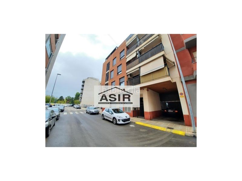 Foto 869844aa-7926-40f5-8221-c32bf6535cad. Aparcament cotxe a Alquenència - Venècia Alzira