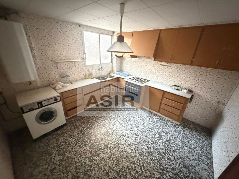 Foto 45e3a6c9-c6d7-44c7-8f4e-b9a9061cc759. Edificio  venta en Centre Alzira