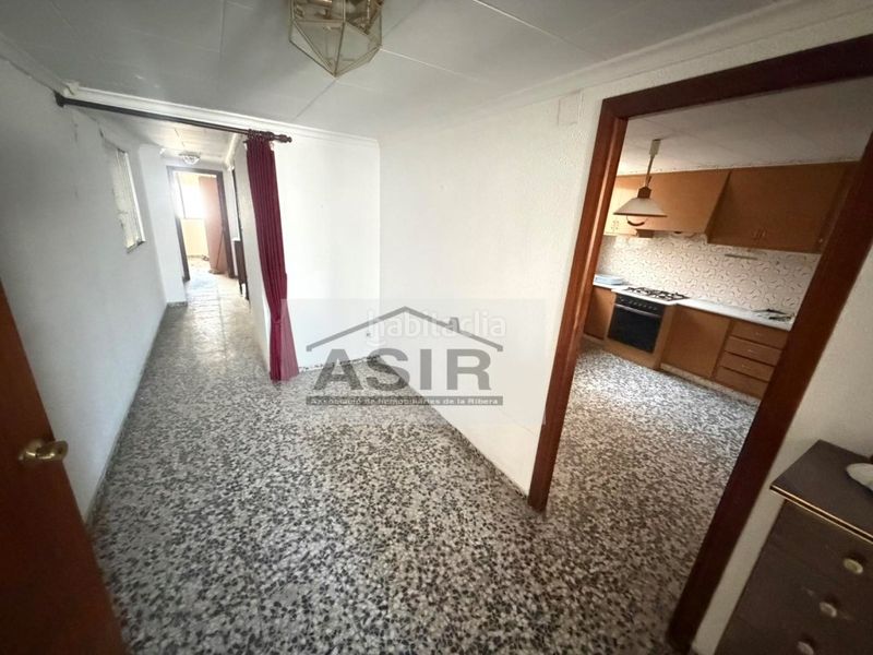 Foto 75c6a3f8-0d71-43e5-aa14-f4e20ea27c35. Edificio  venta en Centre Alzira