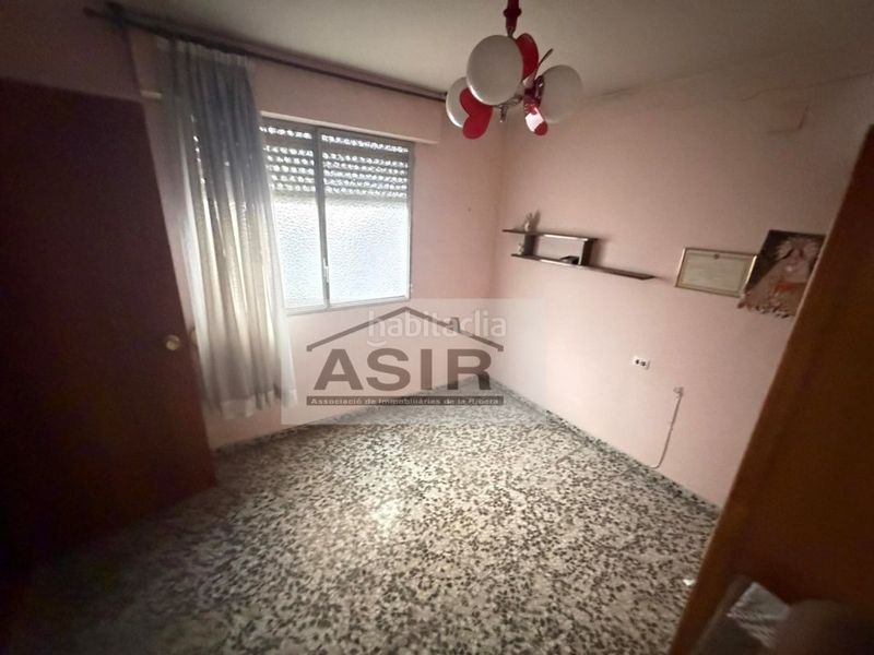 Foto 9a1a20c9-47f6-41ee-8a33-499fe67ef982. Edificio  venta en Centre Alzira