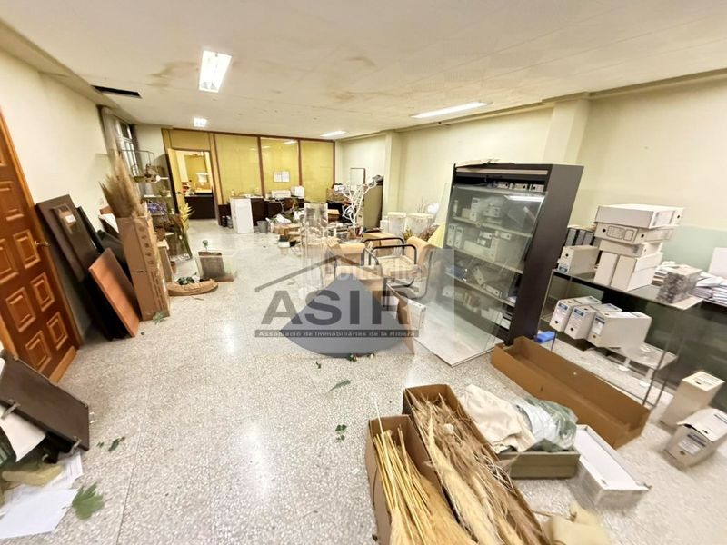 Foto afe16d3a-cbd3-4c63-9a47-275d1aa3f246. Edificio  venta en Centre Alzira