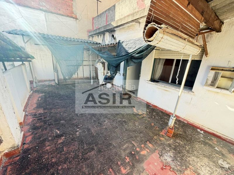 Foto b90273e4-8079-4508-a9a4-4e3fbe999803. Edificio  venta en Centre Alzira