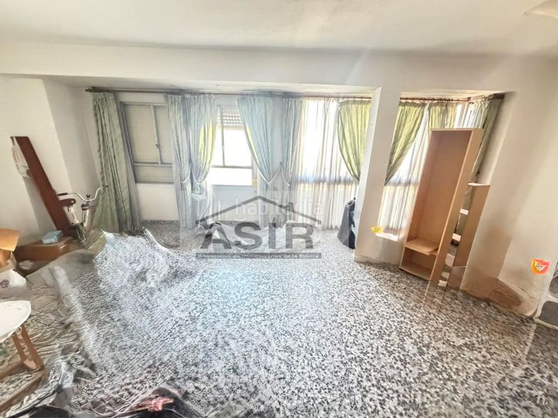 Foto cadb0f4e-2894-4dc2-bf36-4192c9c7be47. Edificio  venta en Centre Alzira