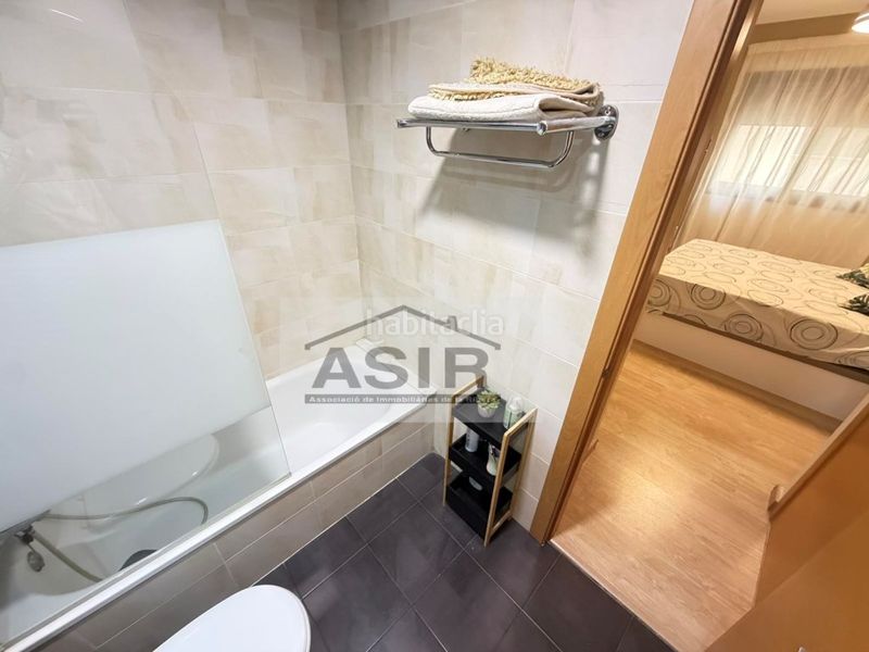 Foto b165a839-72e1-4a5a-a61c-9d66e60b86e3. Pis amb aparcament a Alquenència - Venècia Alzira