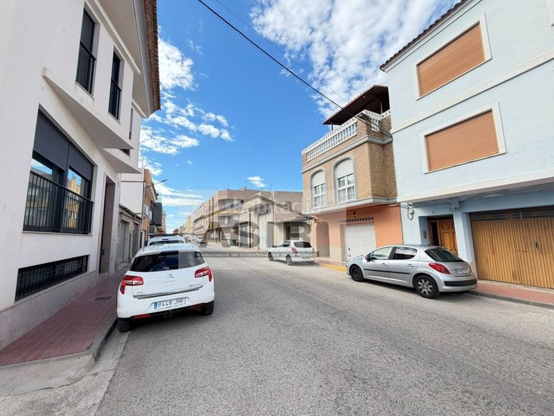 Foto cd82b174-3502-4000-a065-c4c38a2f4c3b. Terreny residencial a Corbera