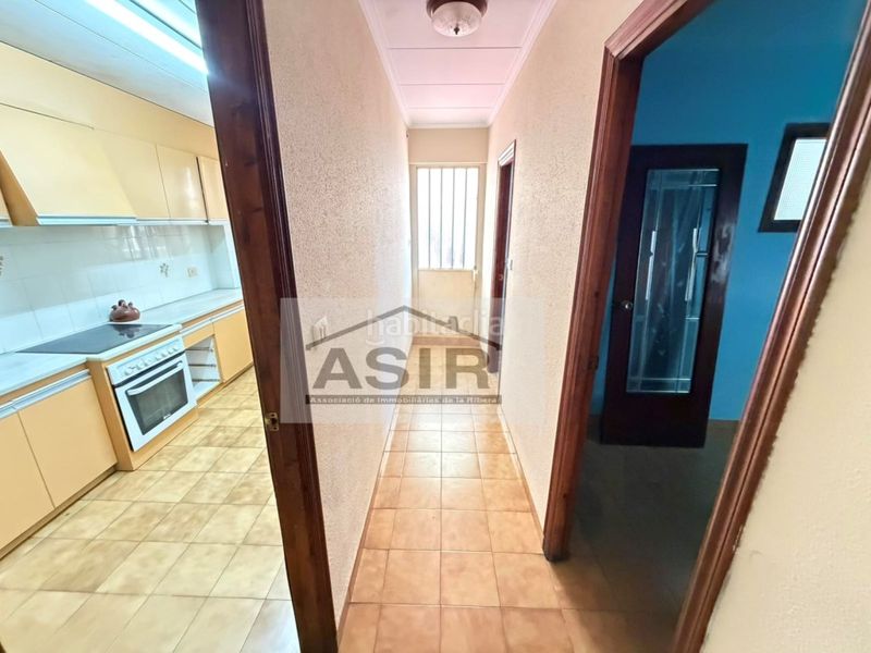 Foto 7ad81087-8bbc-4ca7-bfcd-8ea9c63c2347. Casa amb aparcament a Polinyà de Xúquer