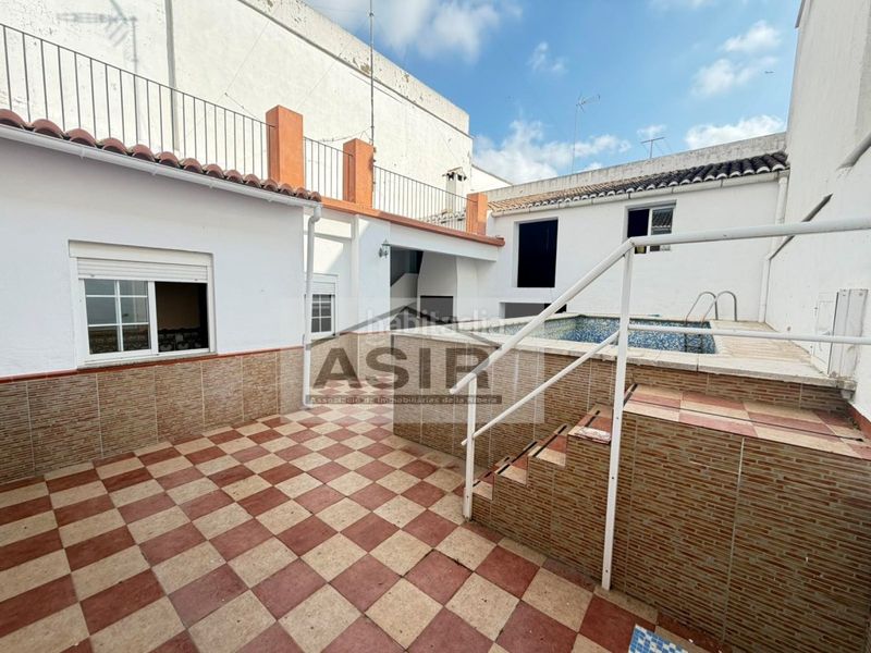 Foto 4985f978-761b-4ac1-9a42-53bce738a869. Casa  4 habitaciones venta en Urbanitzacions i Pedanies Sud Alzira