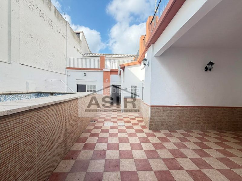Foto 69c0e0b8-b384-44ea-b3d5-4001c3b861c4. Casa  4 habitaciones venta en Urbanitzacions i Pedanies Sud Alzira