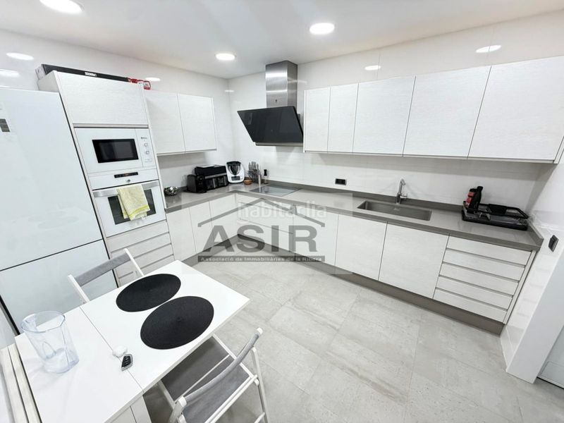 Foto a7dc0f9a-693f-46c4-a310-b1024d61dd0e. Pis a Centre Alzira