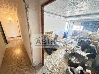 Pis  Calle gran via. Piso 4 habitaciones venta guadassuar