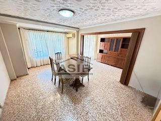 Pis  Calle favareta. Piso 5 habitaciones venta alzira