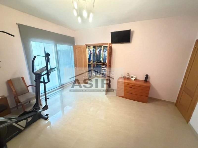 Foto c240af82-d413-4444-a527-bedd894e57dd. Casa amb aparcament a Alquenència - Venècia Alzira