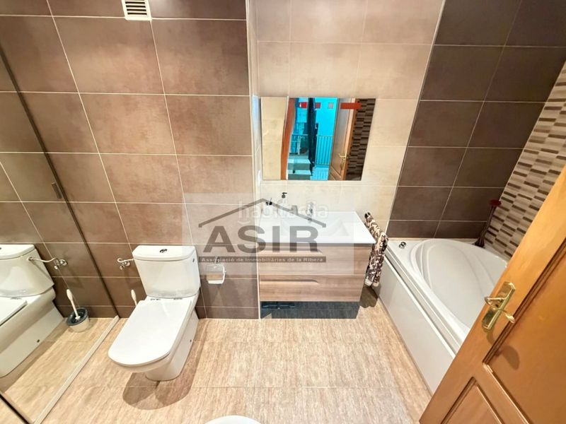 Foto dc0bf61b-a219-48ba-9fc3-06ae2803e969. Casa amb aparcament a Alquenència - Venècia Alzira