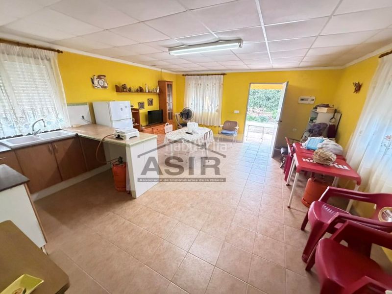 Foto d6f635ea-2df4-4cf7-b861-b05485cb4c70. Xalet amb aparcament a Benicull De Xúquer