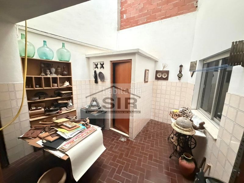 Foto ec23f54d-164e-4366-8116-f235b2b80b4c. Casa  6 habitaciones venta en Albuixarres Alzira