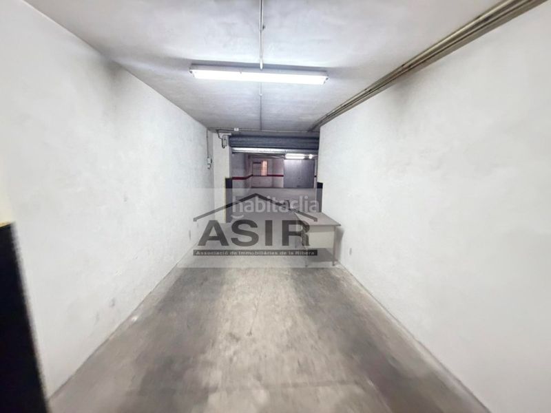 Foto 00b4f60c-70cb-4d9d-a48f-f311c4eed1f8. Aparcament cotxe a Centre Alzira
