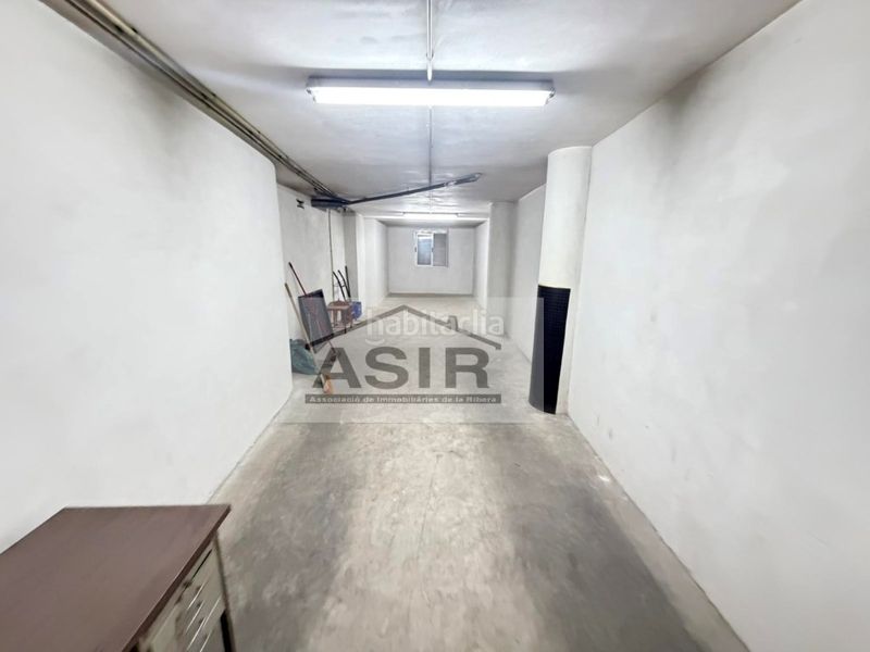 Foto 3359a9c0-4168-41ae-a7cf-accd57f8735b. Aparcament cotxe a Centre Alzira