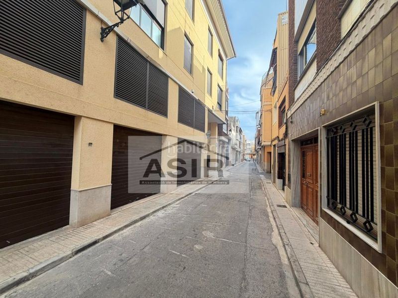 Foto 4e4d3b3a-bcc7-442d-a2af-705b0de280f5. Aparcament cotxe a Albuixarres Alzira