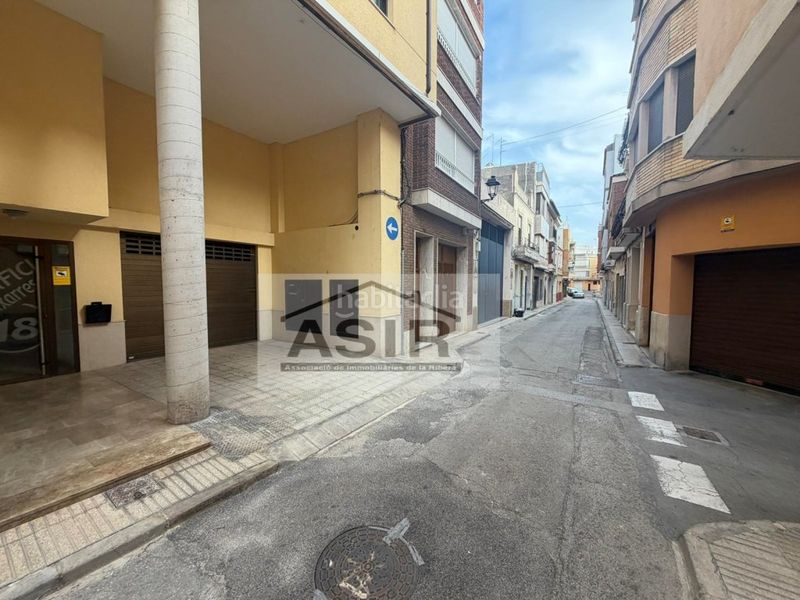 Foto cc807d67-16d1-414e-83e5-400b7190e527. Aparcament cotxe a Albuixarres Alzira