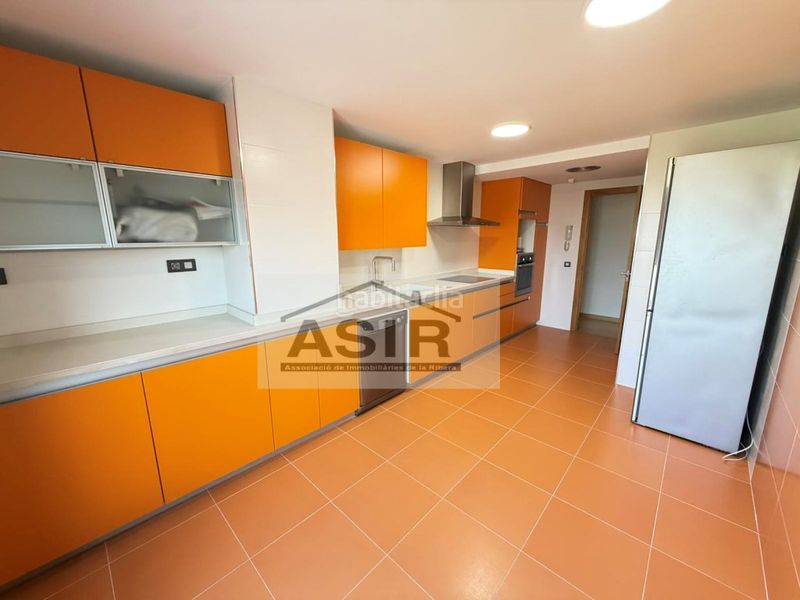 Foto ee066518-3880-46fa-9213-159b1b8676d2. Lloguer pis amb aparcament a Tulell Alzira