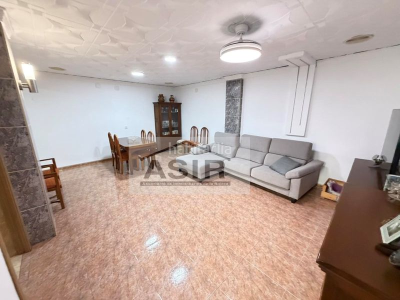 Foto cdbdd00d-e777-4604-9893-fd745264ccfd. Rent house with parking in Alquenència - Venècia Alzira