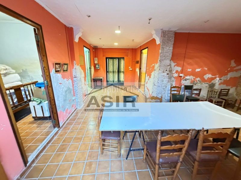 Foto 760a1a64-f2f4-460f-8af8-59b67ec1eb61. Casa amb aparcament a Rafelguaraf